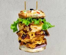 Mountain Club Pizza Burger